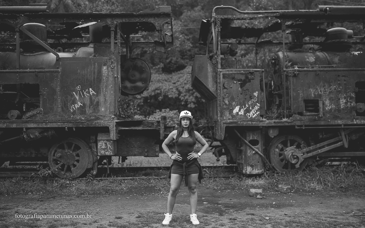 Modelos Natalia Fernanda realizando seu Book Externo para o Fotografia para Meninas