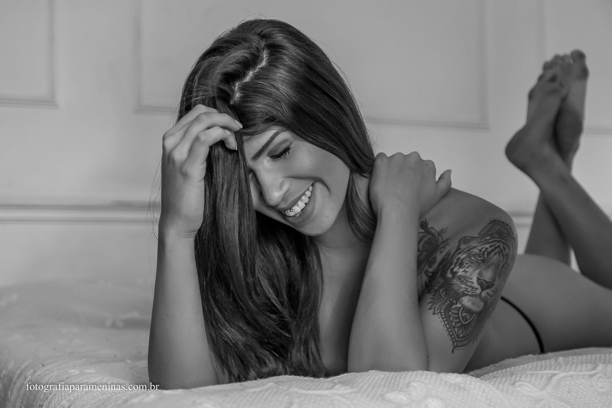 Book Sensual realizado em São Paulo com a modelo Vanessa para o Fotografia Para Meninas