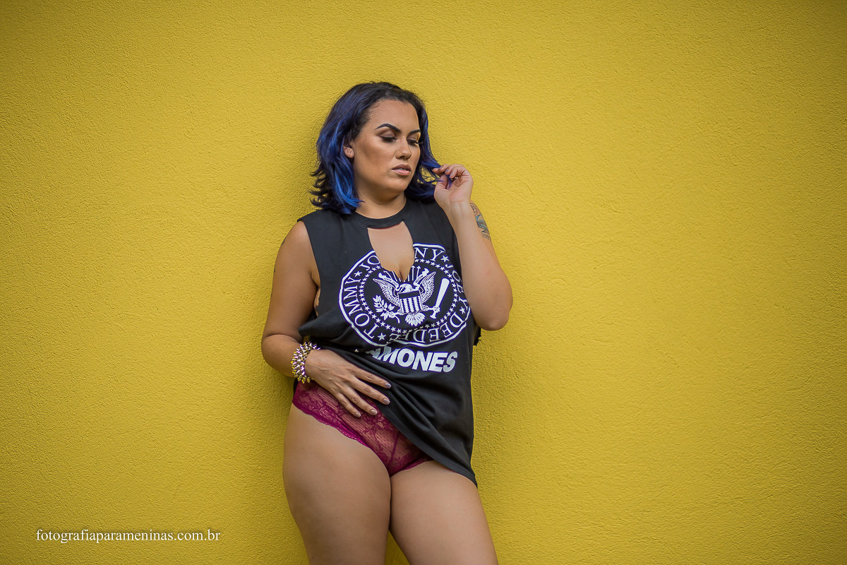 Ensaio sensual da Luciana realizado na cidade de Cotia