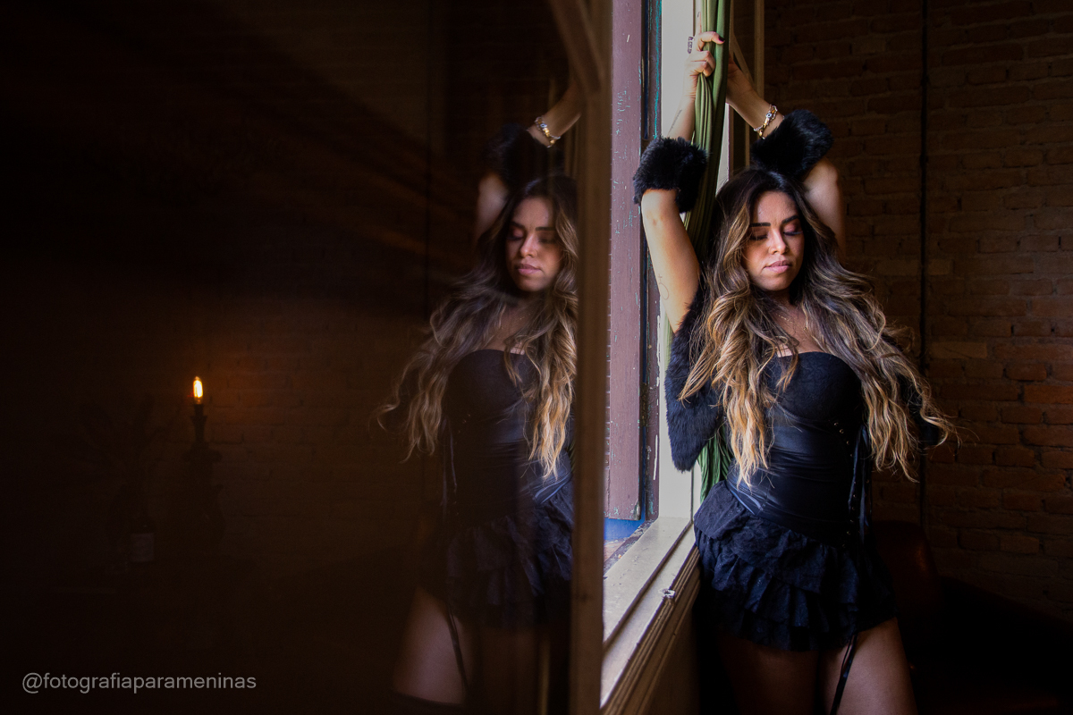 Ensaio sensual da Gisele feito na Casa da Tereza no bairro da Mooca