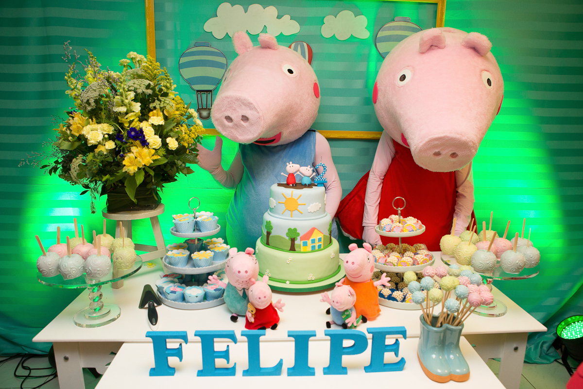 Decoração - animação - aniversário infantil  tema peppa pig