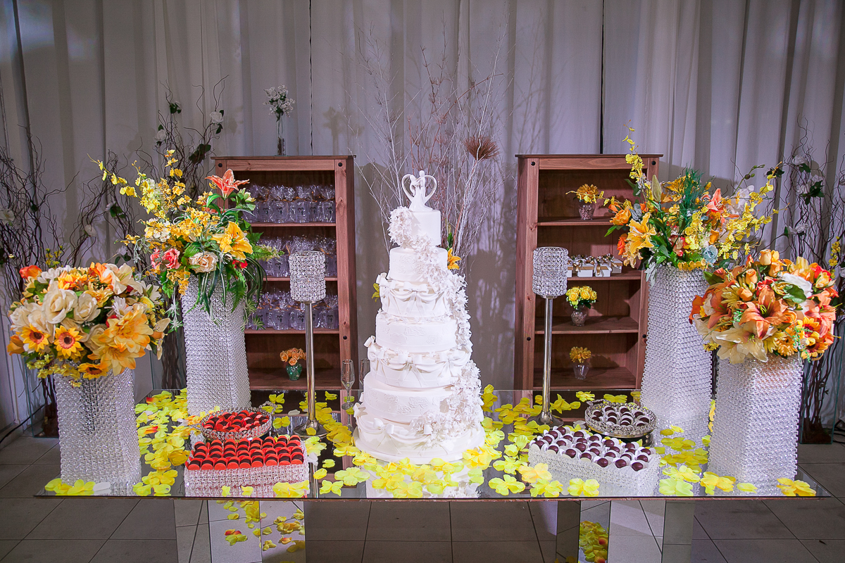 decoração-casamento-festa-mesa do bolo-doces-lembranças