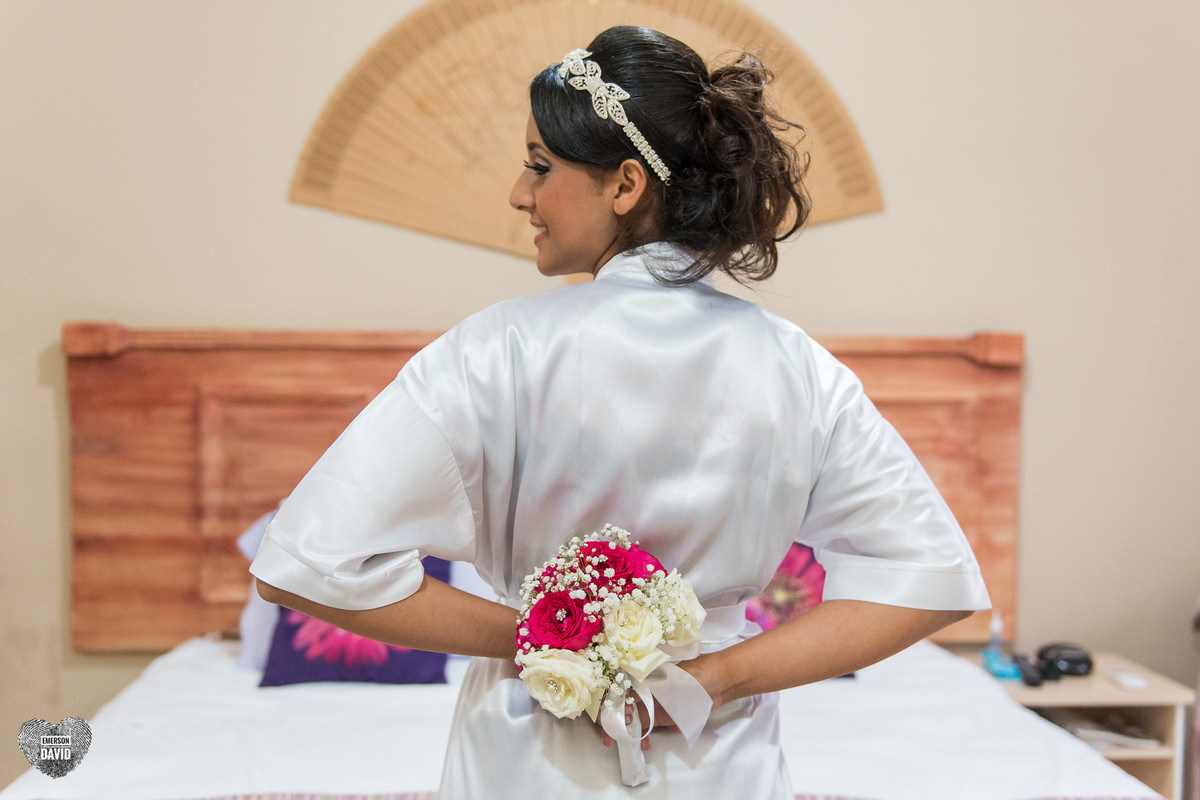 making off noiva - acessórios - buque - tiara - penteado noiva