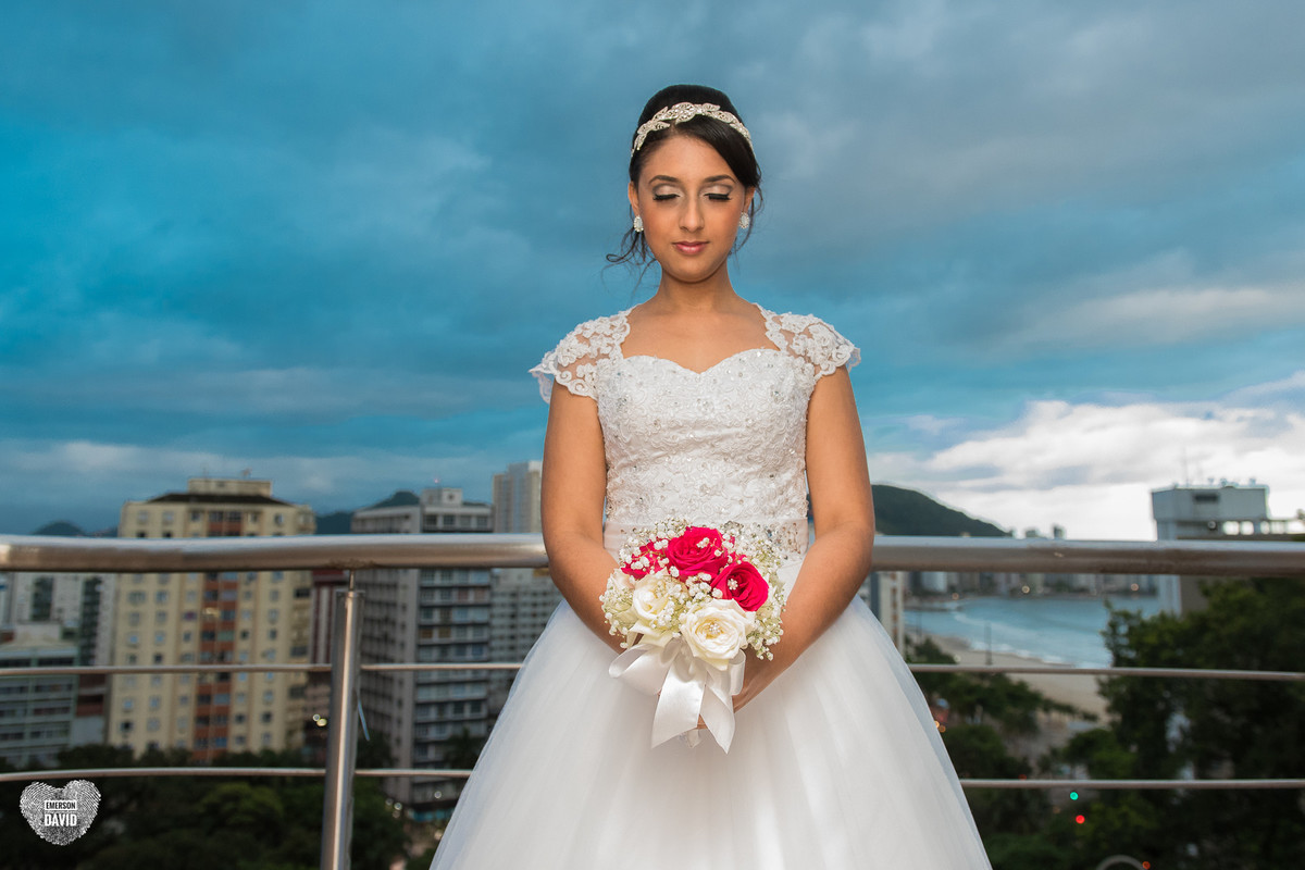 making off noiva - vestido da noiva - penteado - acessórios - buque