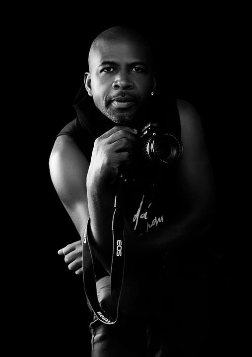 Sobre Fotografo Naldo Caitano newbron ,gestante, família, casamento e eventos Design Photography Naldo Caitano em Santos /SP