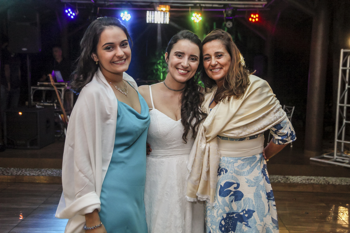 Casamento Mariana e Claudia. Ubatuba - Espaço Uluar. Recepção dos convidados