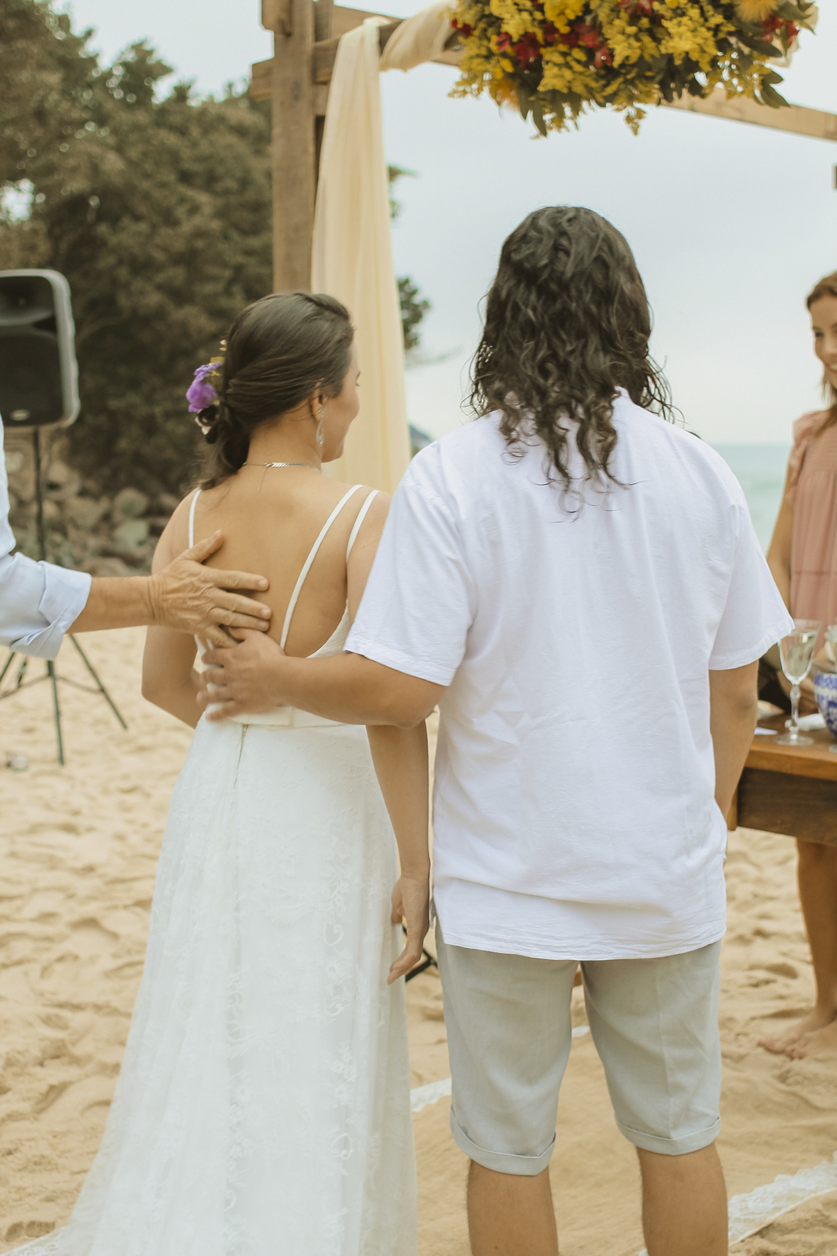 Casamento Mariana e Claudia. Ubatuba - Espaço Uluar. Cerimônia