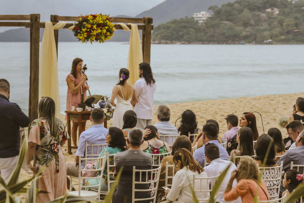 Casamento Mariana e Claudia. Ubatuba - Espaço Uluar. Cerimônia