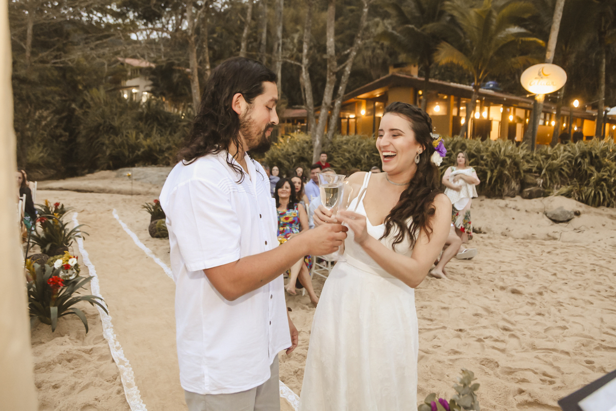 Casamento Mariana e Claudia. Ubatuba - Espaço Uluar. Cerimônia