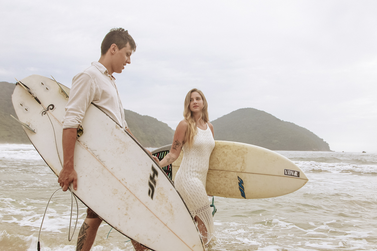 Ensaio Pré Wedding Rafaela e Ian.Casal Surfista - Vermelha do Norte - Ubatuba
