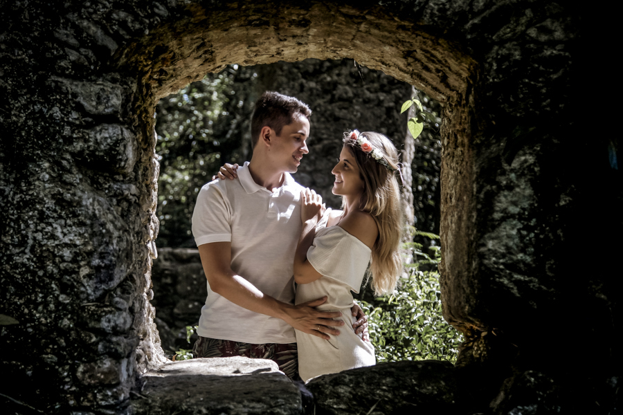 Ensaio casal Fernanda e Guilherme. Ruinas da Lagoinha, Ubatuba, SP