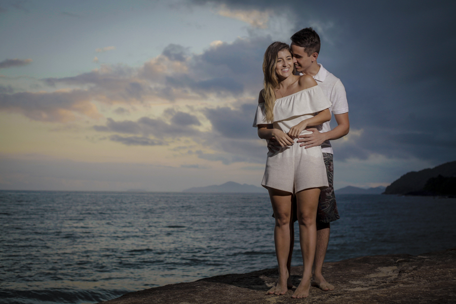 Ensaio casal Fernanda e Guilherme. Praia Puruba, Ubatuba, SP