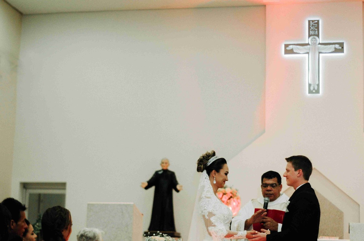 Ana paula e rafael fotografia de casamento em palmas fotografia de casamento xodozinho retratos casamento em palmas casamento na igreja casamento de noite inspiração de casamento foto de decoração