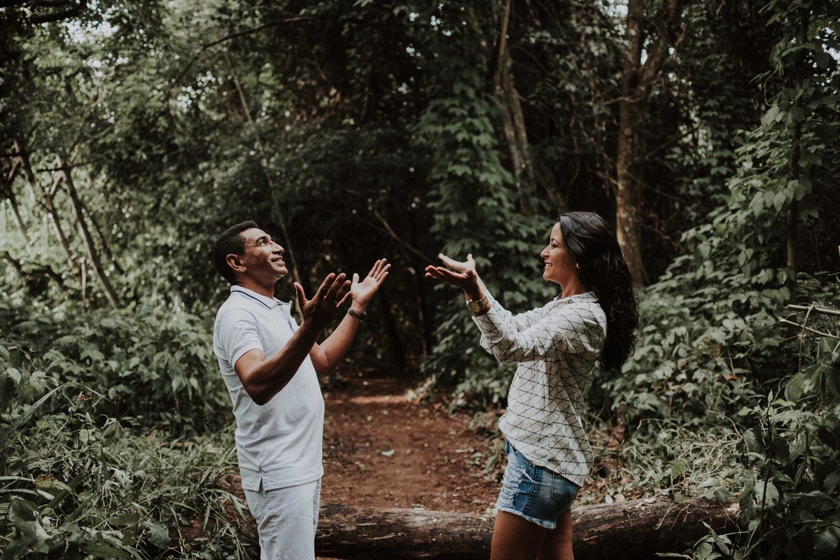 MARCIA E ESTACIO   PRE CASAMENTO   FOTOGRAFIA NO TOCANTINS   INSPIRAÇÃO   FOTOGRAFIA DE CASAL   CASAMENTO AO AR LIVRE   NOIVA NEGRA   CASAL NEGRO   ENSAIO NA CIDADE   ENSAIO NA GRUTA   LOVE (1)