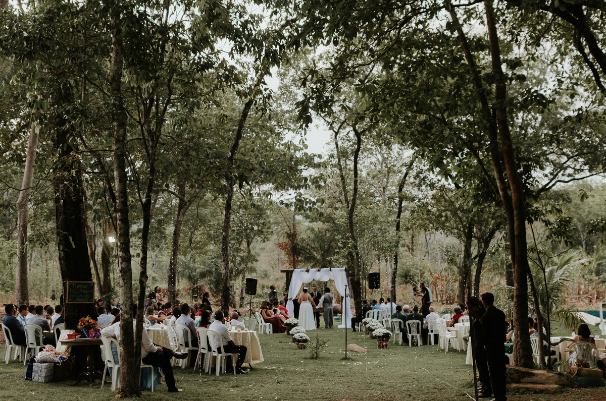 talita e jonathan casamento ao ar livre de dia casamento xodozinho retratos xom casais apaixonados