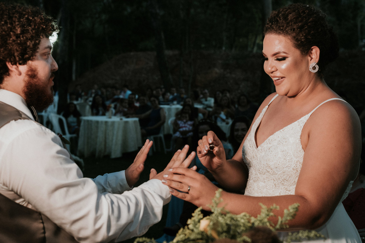talita e jonathan casamento ao ar livre de dia casamento xodozinho retratos xom casais apaixonados