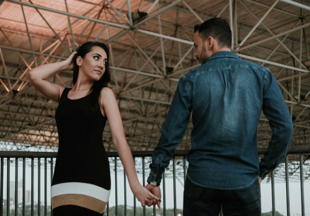 Carla e Samuel ensaio na chuva ensaio na praia ensaio na cachoeira ensaio com algua insperação ensaio em palmas tocantins ensaio pre casamento