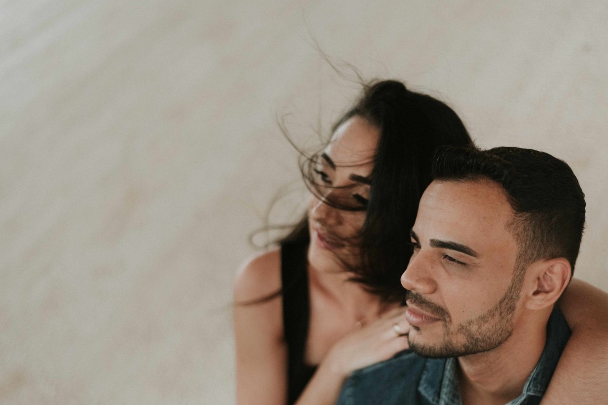 Carla e Samuel ensaio na chuva ensaio na praia ensaio na cachoeira ensaio com algua insperação ensaio em palmas tocantins ensaio pre casamento