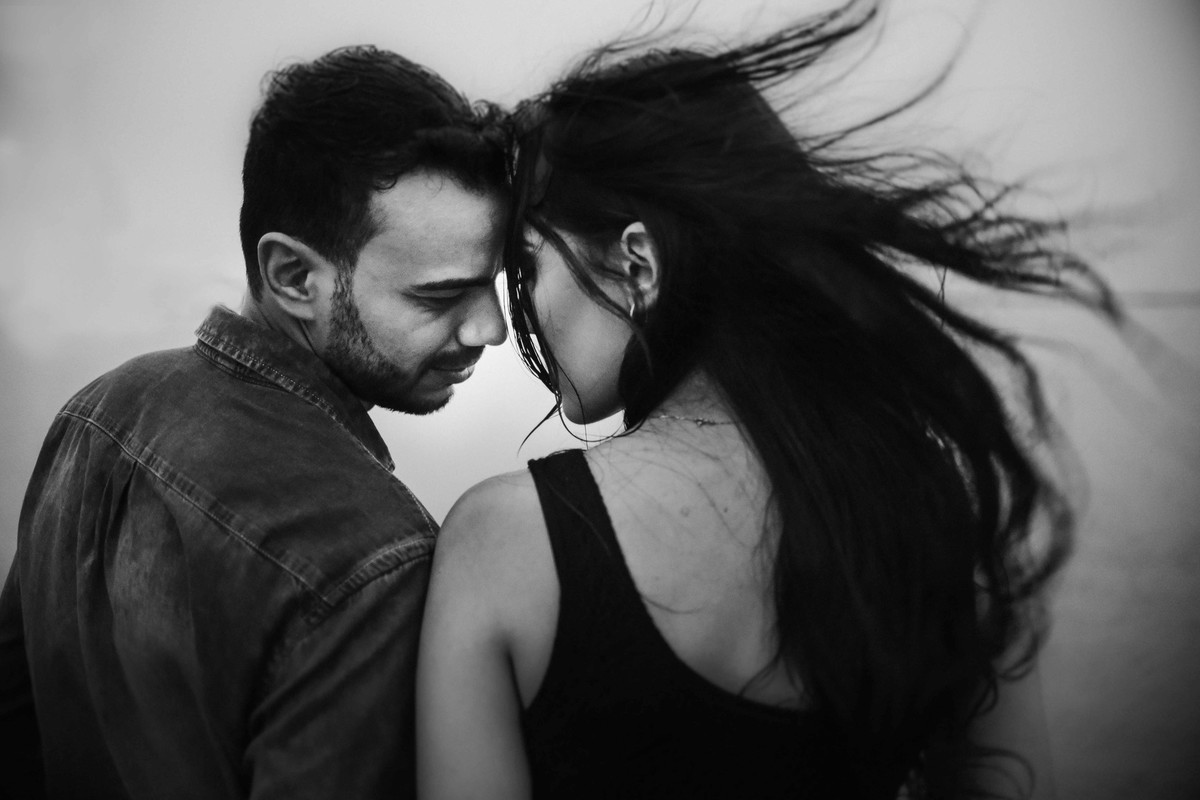 Carla e Samuel ensaio na chuva ensaio na praia ensaio na cachoeira ensaio com algua insperação ensaio em palmas tocantins ensaio pre casamento