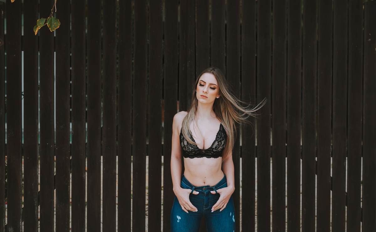 Ensaio Sensual Feminino em Florianópolis na Praia