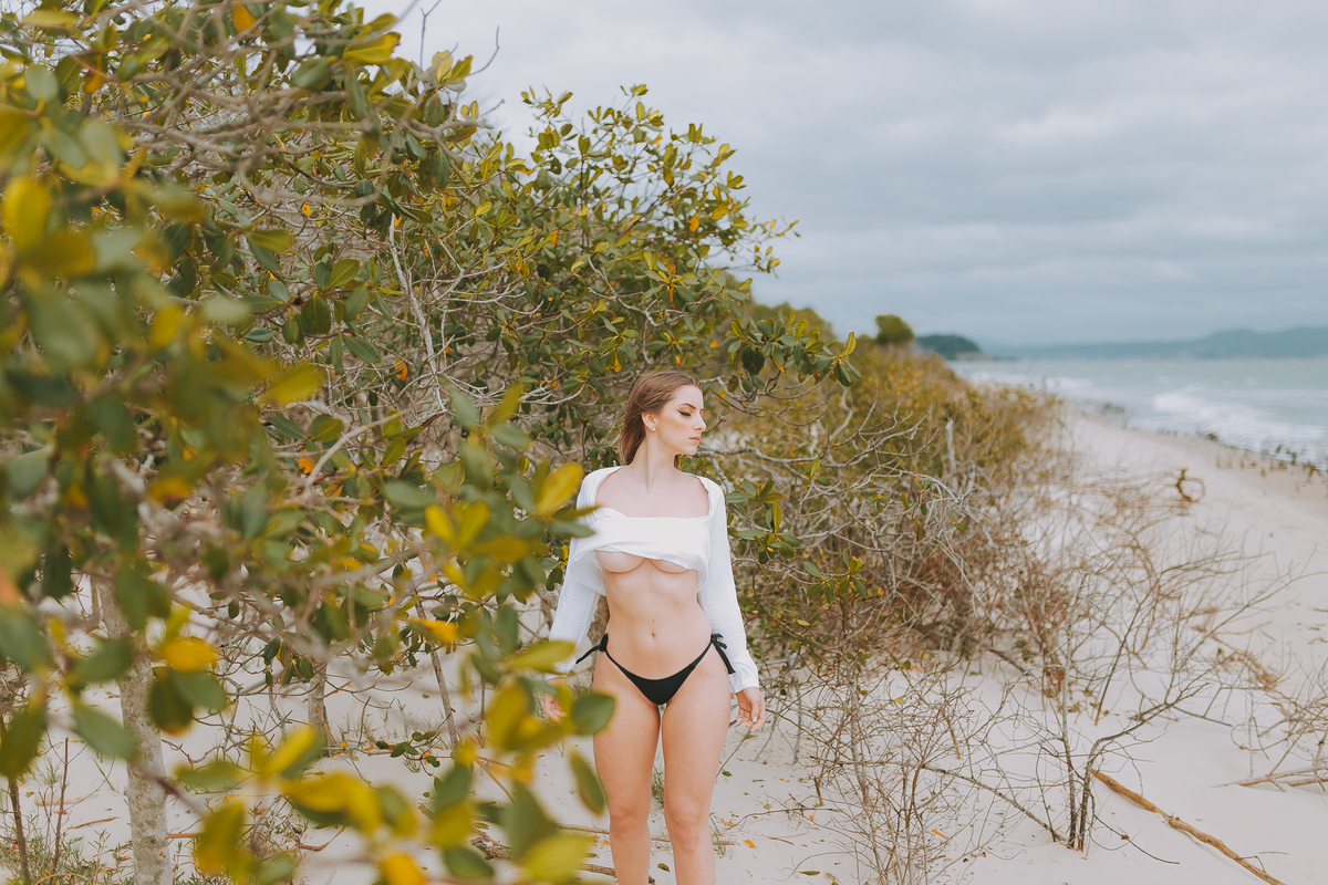 Ensaio Sensual Feminino em Florianópolis na Praia