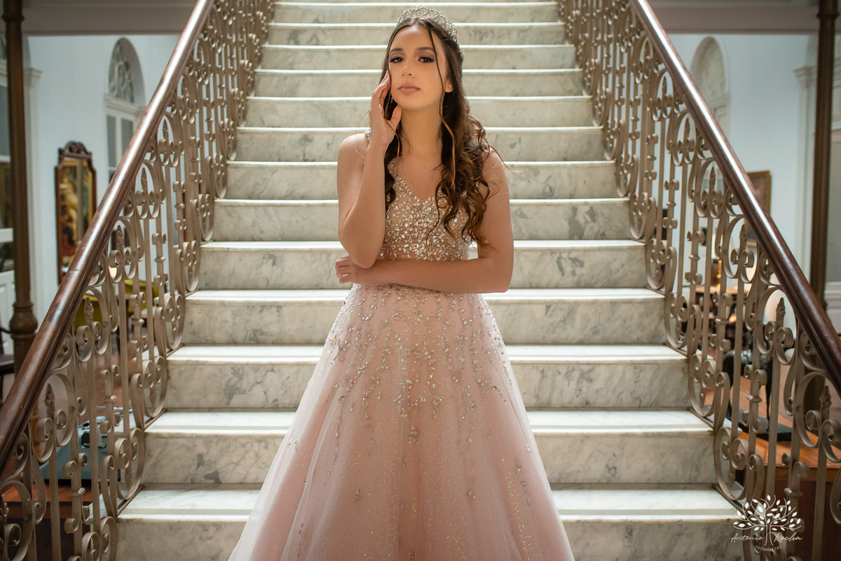 Julia - Julia 15 anos - 15 Anos - Quinze Anos - Ensaio Externo - Debutante - Biblioteca Pública de Pelotas - Porto de Pelotas - Parque Una- Família - Luz - Antonio Rocha Fotografias - Antonio Rocha - @antoniorochafotografias 