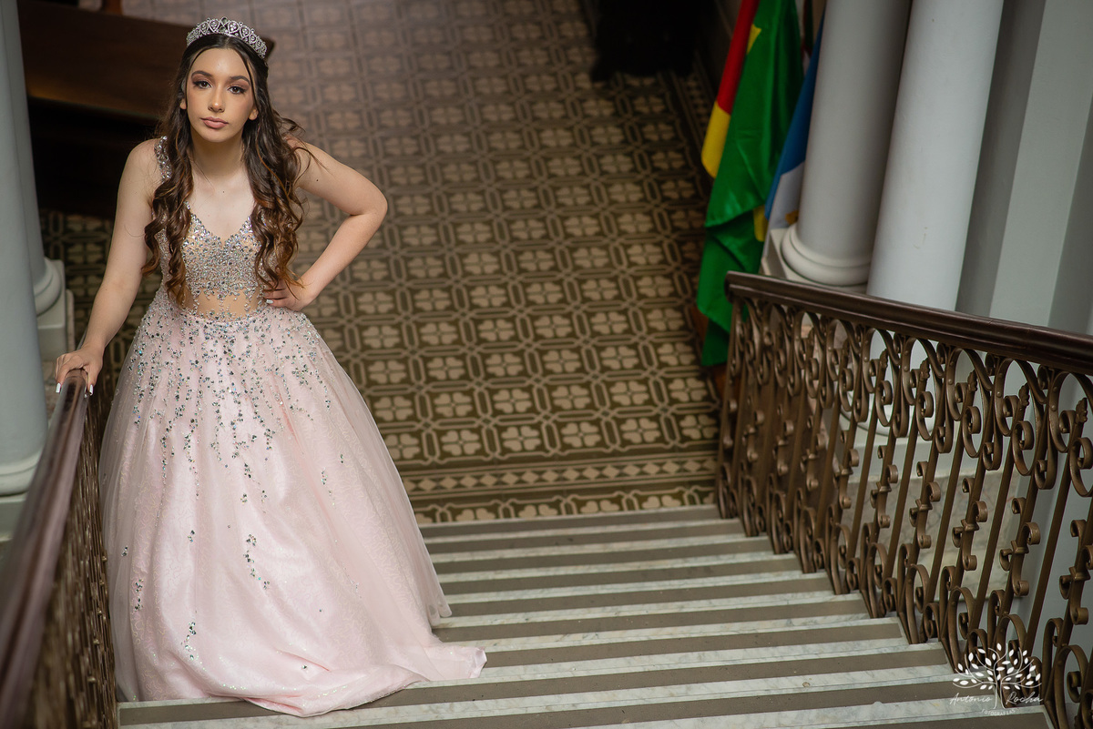 Julia - Julia 15 anos - 15 Anos - Quinze Anos - Ensaio Externo - Debutante - Biblioteca Pública de Pelotas - Porto de Pelotas - Parque Una - Família - Luz - Antonio Rocha Fotografias - Antonio Rocha - @antoniorochafotografias 