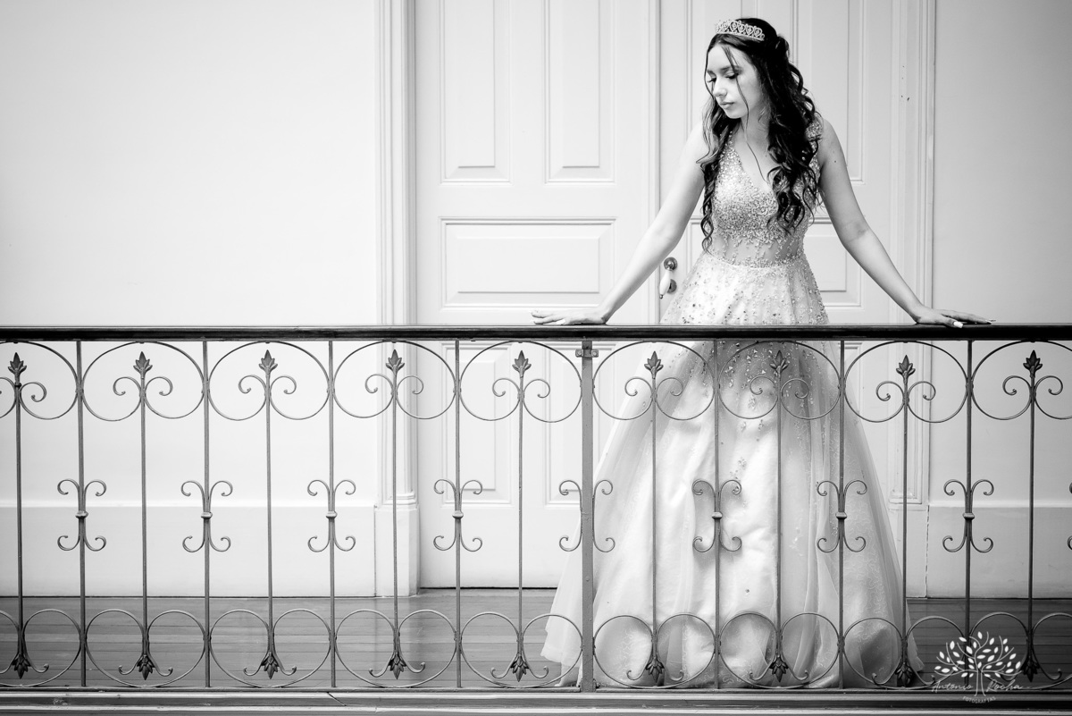 Julia - Julia 15 anos - 15 Anos - Quinze Anos - Ensaio Externo - Debutante - Biblioteca Pública de Pelotas - Porto de Pelotas - Parque Una- Família - Luz - Antonio Rocha Fotografias - Antonio Rocha - @antoniorochafotografias 