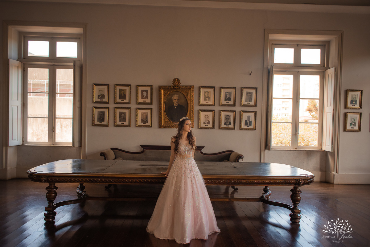 Julia - Julia 15 anos - 15 Anos - Quinze Anos - Ensaio Externo - Debutante - Biblioteca Pública de Pelotas - Porto de Pelotas - Parque Una- Família - Luz - Antonio Rocha Fotografias - Antonio Rocha - @antoniorochafotografias 