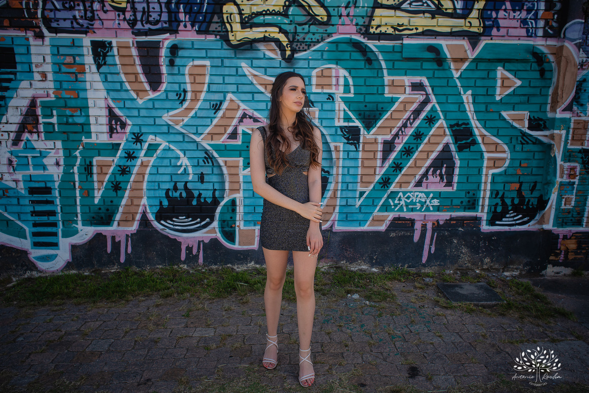 Julia - Julia 15 anos - 15 Anos - Quinze Anos - Ensaio Externo - Debutante - Biblioteca Pública de Pelotas - Porto de Pelotas - Parque Una- Família - Luz - Antonio Rocha Fotografias - Antonio Rocha - @antoniorochafotografias 