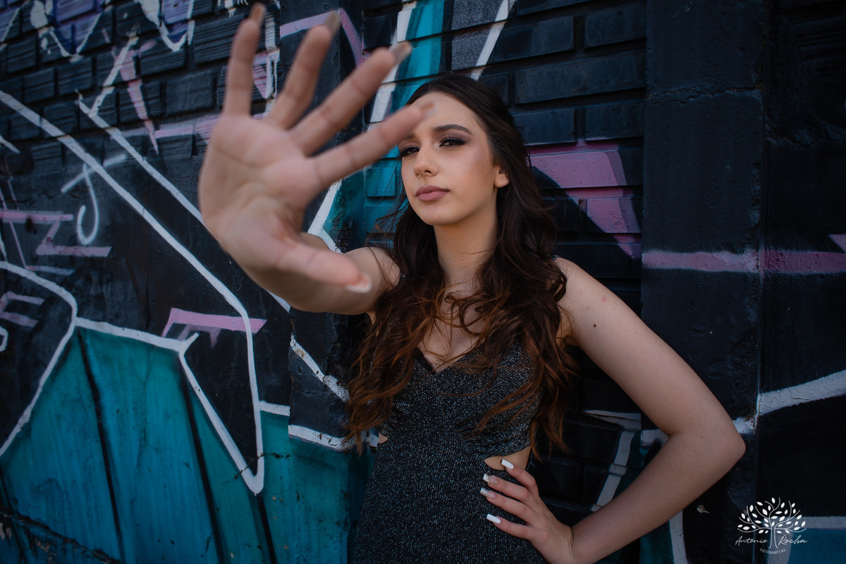 Julia - Julia 15 anos - 15 Anos - Quinze Anos - Ensaio Externo - Debutante - Biblioteca Pública de Pelotas - Porto de Pelotas - Parque Una- Família - Luz - Antonio Rocha Fotografias - Antonio Rocha - @antoniorochafotografias 