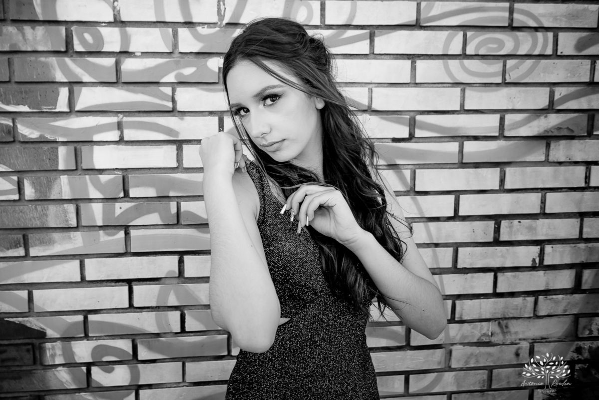 Julia - Julia 15 anos - 15 Anos - Quinze Anos - Ensaio Externo - Debutante - Biblioteca Pública de Pelotas - Porto de Pelotas - Parque Una- Família - Luz - Antonio Rocha Fotografias - Antonio Rocha - @antoniorochafotografias 