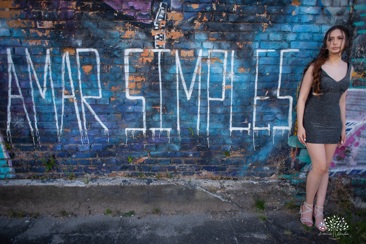 Julia - Julia 15 anos - 15 Anos - Quinze Anos - Ensaio Externo - Debutante - Biblioteca Pública de Pelotas - Porto de Pelotas - Parque Una- Família - Luz - Antonio Rocha Fotografias - Antonio Rocha - @antoniorochafotografias 