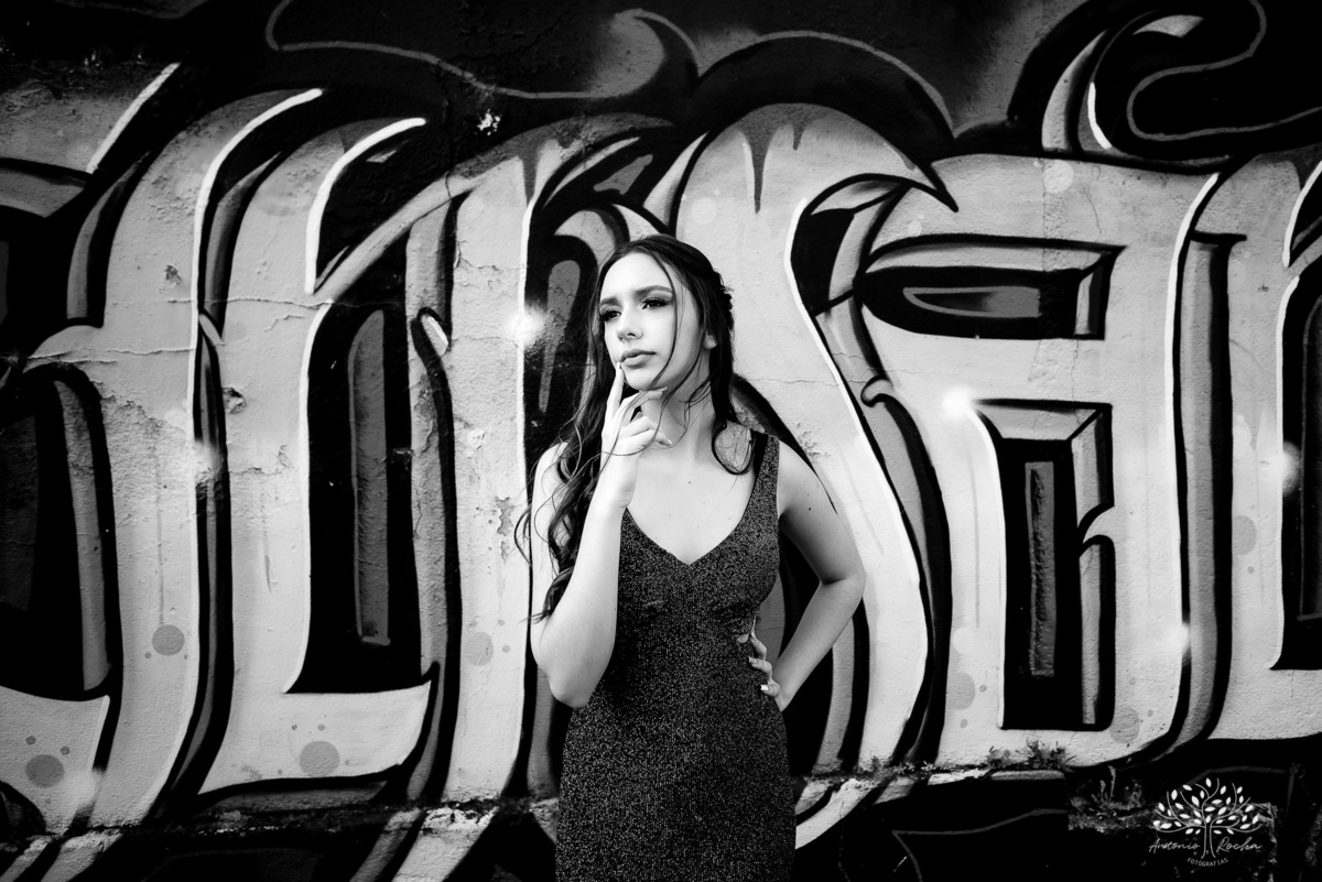 Julia - Julia 15 anos - 15 Anos - Quinze Anos - Ensaio Externo - Debutante - Biblioteca Pública de Pelotas - Porto de Pelotas - Parque Una- Família - Luz - Antonio Rocha Fotografias - Antonio Rocha - @antoniorochafotografias 