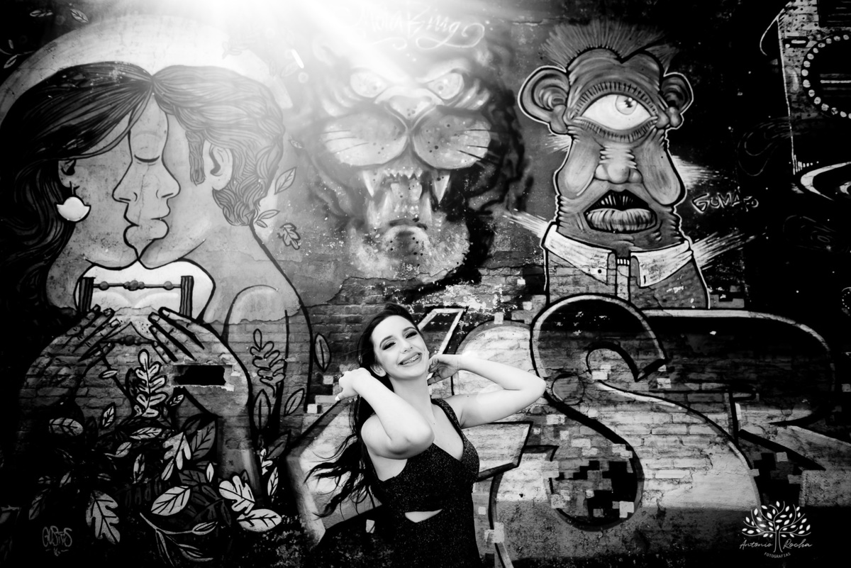 Julia - Julia 15 anos - 15 Anos - Quinze Anos - Ensaio Externo - Debutante - Biblioteca Pública de Pelotas - Porto de Pelotas - Parque Una- Família - Luz - Antonio Rocha Fotografias - Antonio Rocha - @antoniorochafotografias 