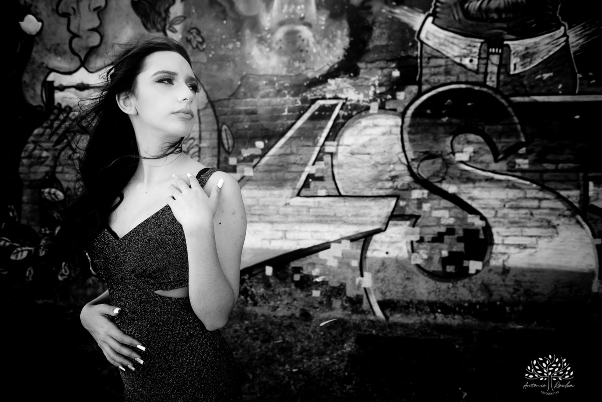 Julia - Julia 15 anos - 15 Anos - Quinze Anos - Ensaio Externo - Debutante - Biblioteca Pública de Pelotas - Porto de Pelotas - Parque Una- Família - Luz - Antonio Rocha Fotografias - Antonio Rocha - @antoniorochafotografias 