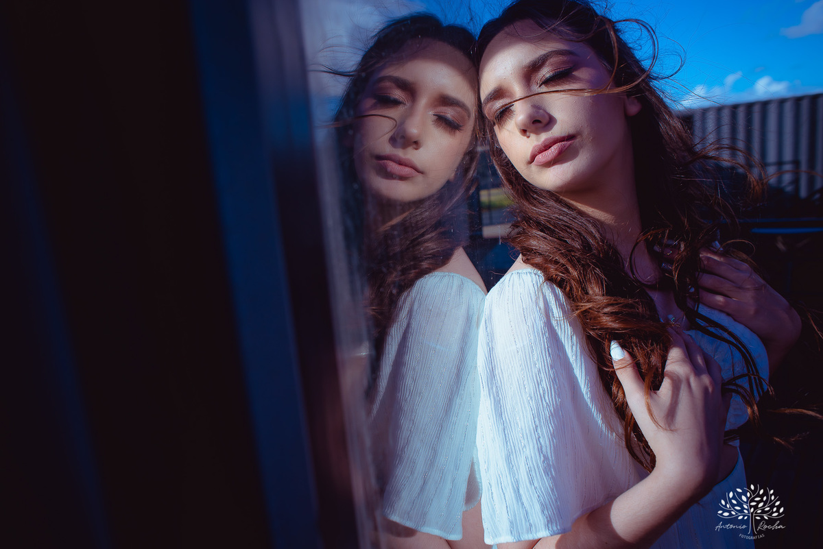 Julia - Julia 15 anos - 15 Anos - Quinze Anos - Ensaio Externo - Debutante - Biblioteca Pública de Pelotas - Porto de Pelotas - Parque Una- Família - Luz - Antonio Rocha Fotografias - Antonio Rocha - @antoniorochafotografias 