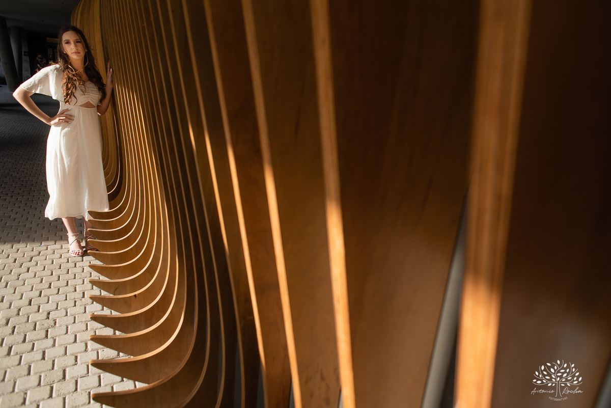 Julia - Julia 15 anos - 15 Anos - Quinze Anos - Ensaio Externo - Debutante - Biblioteca Pública de Pelotas - Porto de Pelotas - Parque Una- Família - Luz - Antonio Rocha Fotografias - Antonio Rocha - @antoniorochafotografias 