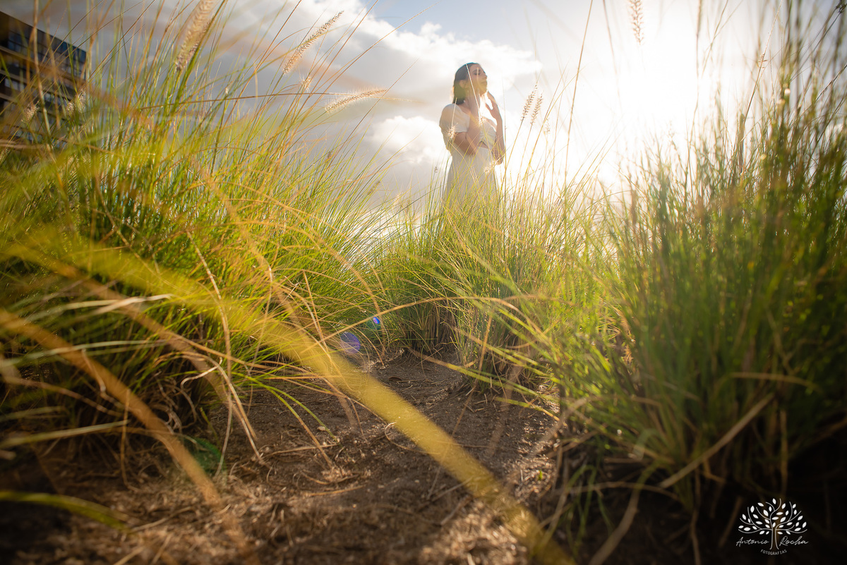 Julia - Julia 15 anos - 15 Anos - Quinze Anos - Ensaio Externo - Debutante - Biblioteca Pública de Pelotas - Porto de Pelotas - Parque Una- Família - Luz - Antonio Rocha Fotografias - Antonio Rocha - @antoniorochafotografias 