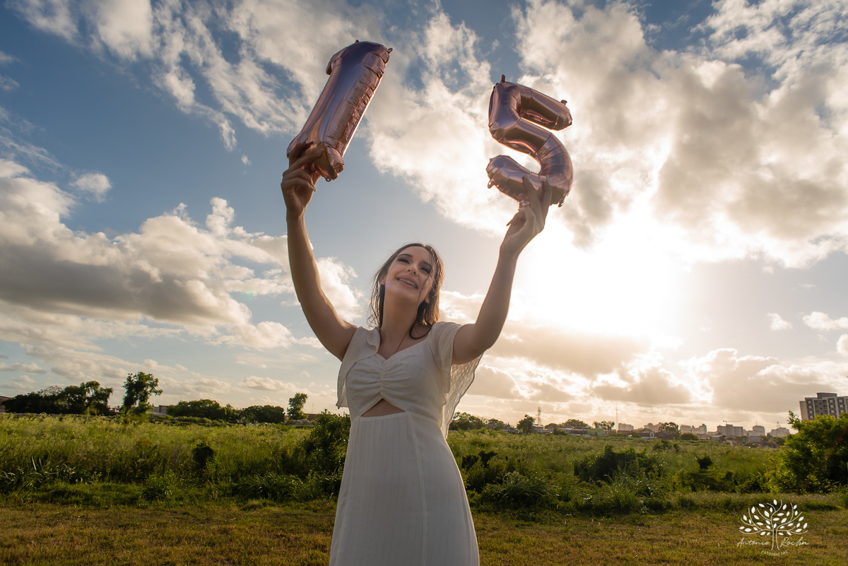 Julia - Julia 15 anos - 15 Anos - Quinze Anos - Ensaio Externo - Debutante - Biblioteca Pública de Pelotas - Porto de Pelotas - Parque Una- Família - Luz - Antonio Rocha Fotografias - Antonio Rocha - @antoniorochafotografias 
