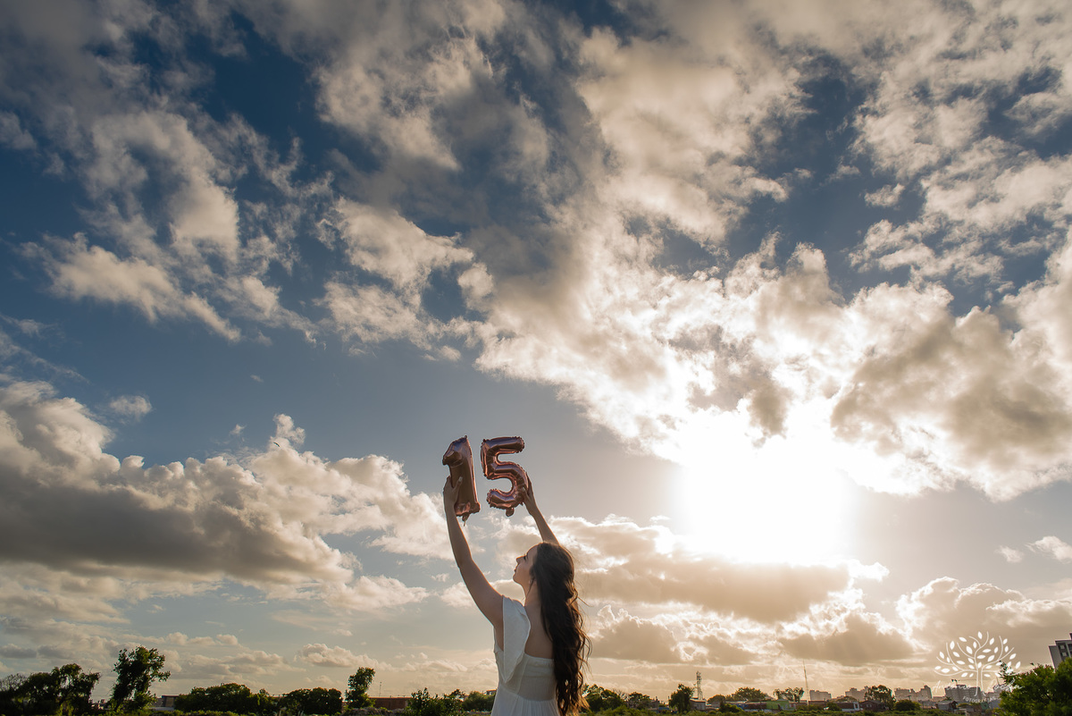 Julia - Julia 15 anos - 15 Anos - Quinze Anos - Ensaio Externo - Debutante - Biblioteca Pública de Pelotas - Porto de Pelotas - Parque Una- Família - Luz - Antonio Rocha Fotografias - Antonio Rocha - @antoniorochafotografias 