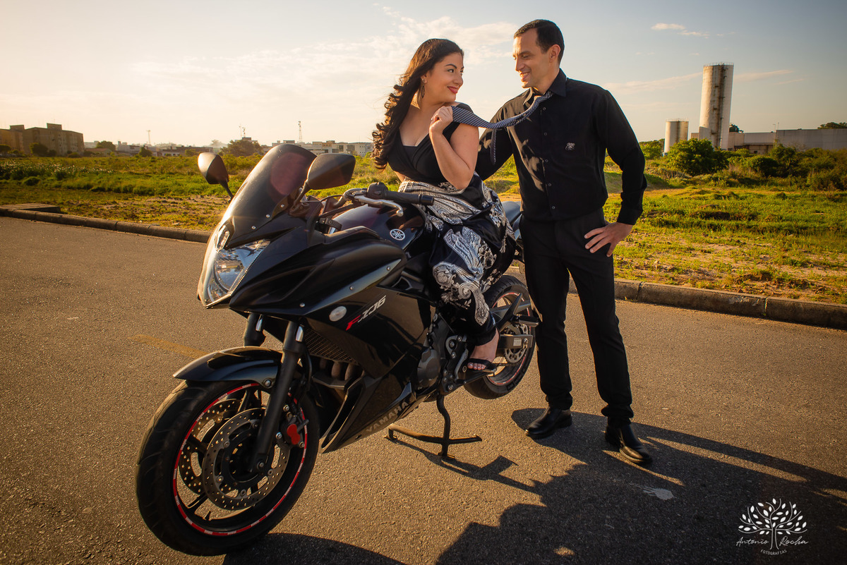 Danay e Endrigo - Casamento - Ensaio ao Ar Livre - Parque Una - Cuba - Brasil - Amor Verdadeiro - Moto - Pelotas - RS - Antonio Rocha Fotografias - @antoniorochafotografias