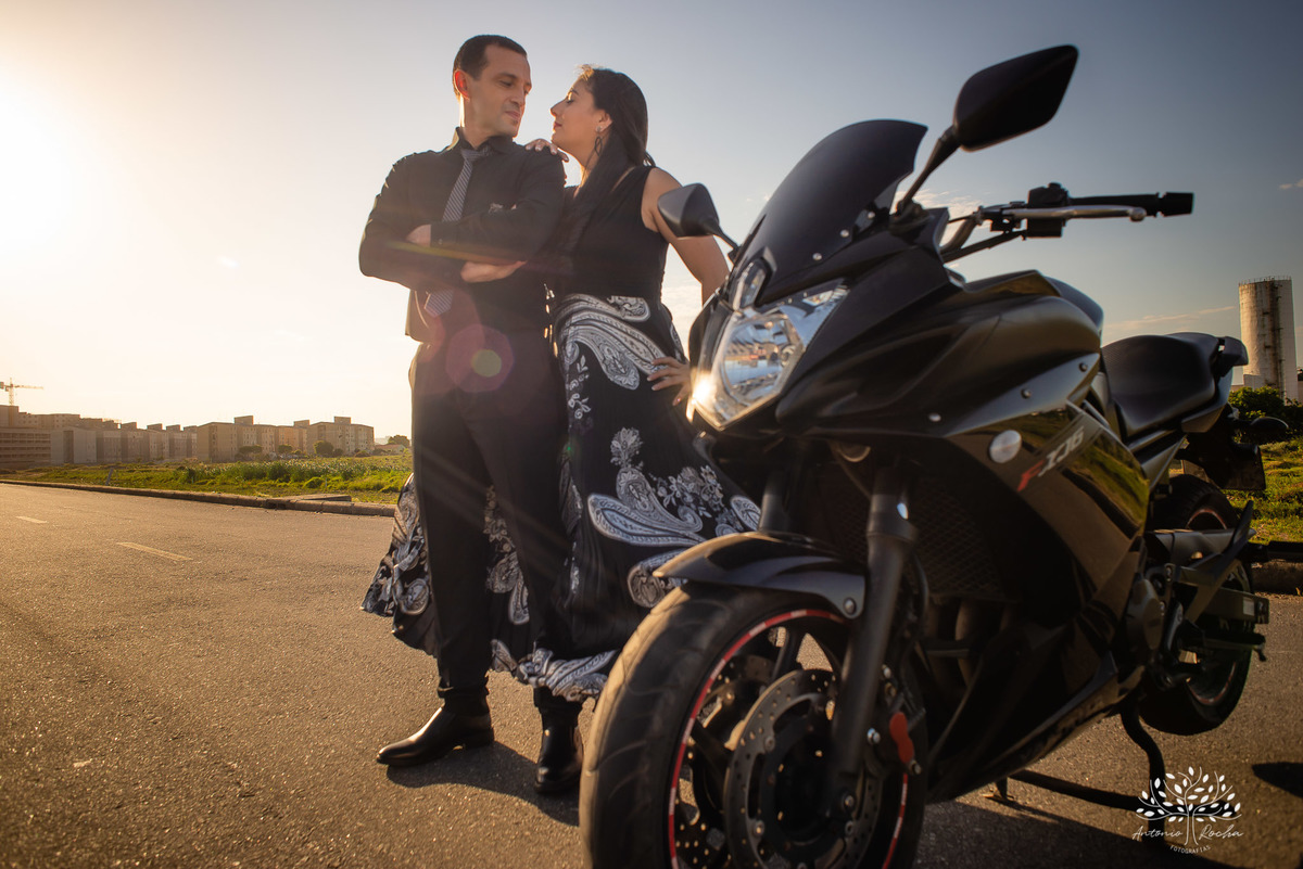 Danay e Endrigo - Casamento - Ensaio ao Ar Livre - Parque Una - Cuba - Brasil - Amor Verdadeiro - Moto - Pelotas - RS - Antonio Rocha Fotografias - @antoniorochafotografias