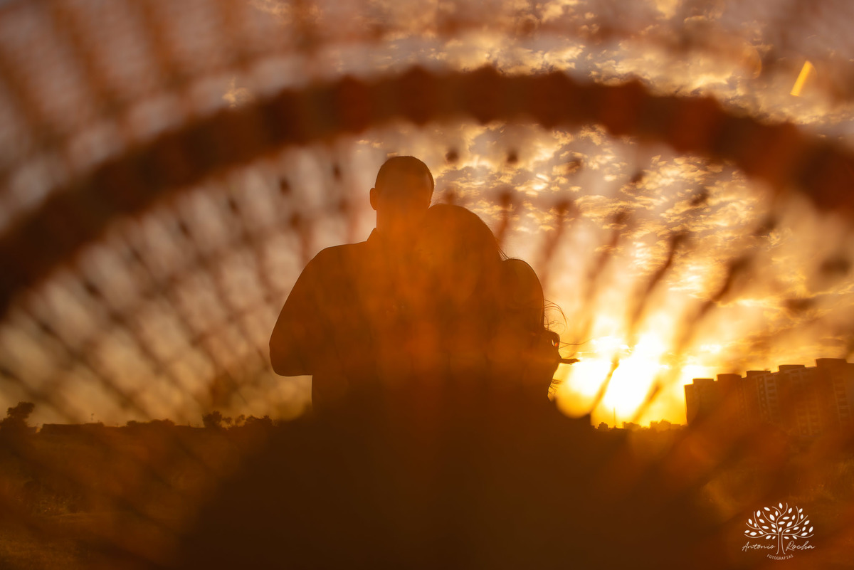 Danay e Endrigo - Casamento - Ensaio ao Ar Livre - Parque Una - Cuba - Brasil - Amor Verdadeiro - Moto - Pelotas - RS - Antonio Rocha Fotografias - @antoniorochafotografias
