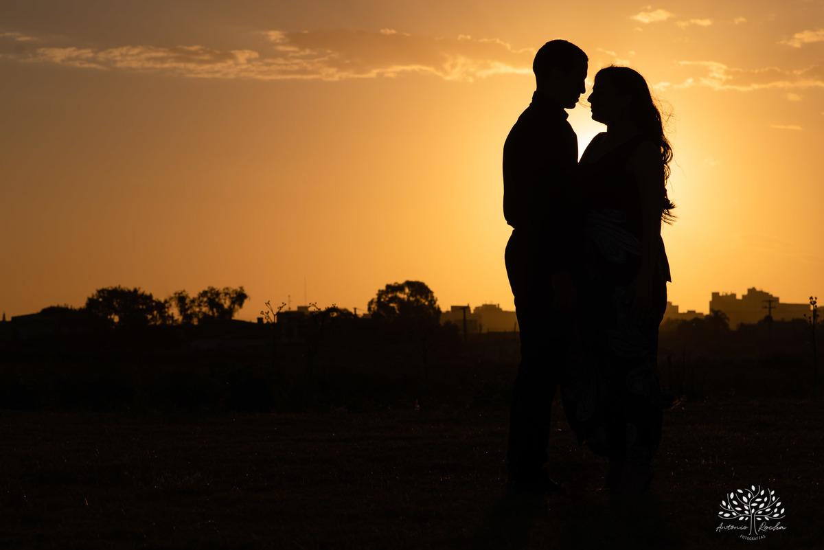 Danay e Endrigo - Casamento - Ensaio ao Ar Livre - Parque Una - Cuba - Brasil - Amor Verdadeiro - Moto - Pelotas - RS - Antonio Rocha Fotografias - @antoniorochafotografias