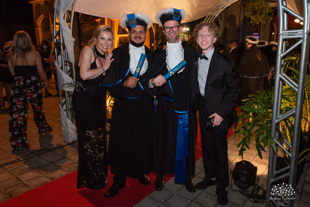 Márcio Neuenfeld - Engenheiros do Hawai - Jesus - Formatura - Cátia Neuenfeld - Henrique - @lascano.cesaro - Tecnologia em Processos Gerenciais - Lás Acácias - Pelotas - RS - Antonio Rocha - Teatro Guarany - @antoniorochafotografias