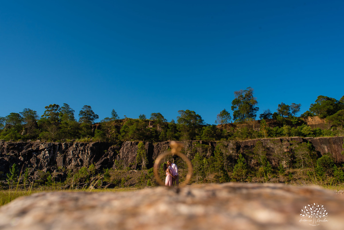 Luciane e Pablo - Casamento - Ensaio ao Ar Livre - Pedreira do Capão do Leão - Barragem Santa Bárbara - Amor Verdadeiro - Pelotas - RS - Antonio Rocha Fotografias - @antoniorochafotografias