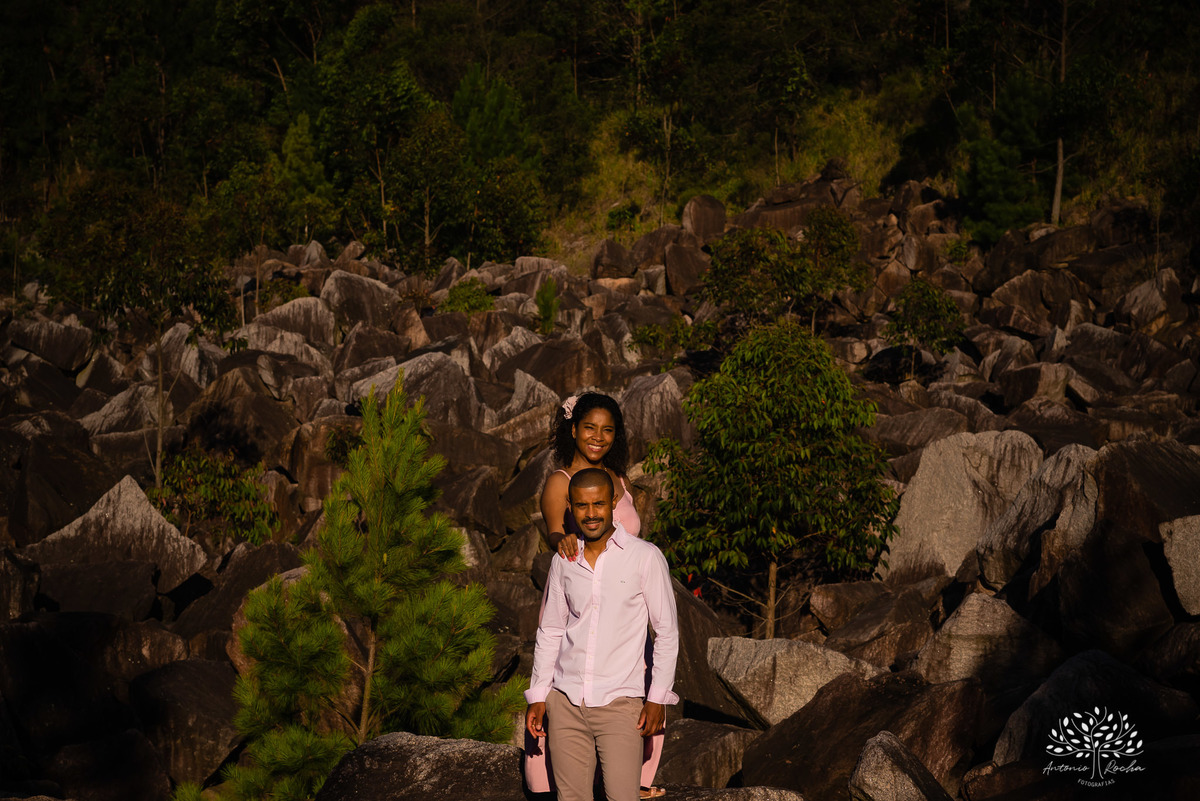 Luciane e Pablo - Casamento - Ensaio ao Ar Livre - Pedreira do Capão do Leão - Barragem Santa Bárbara - Amor Verdadeiro - Pelotas - RS - Antonio Rocha Fotografias - @antoniorochafotografias