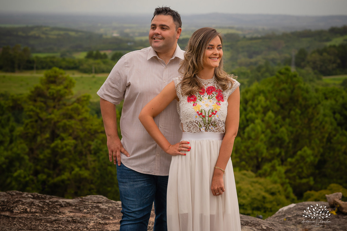 Silvana e Raul - Casamento - Matrimônio - Ensaio Externo - Ensaio Pré-Casamento - Parque Stone Land - Casal Feliz - Escolha Mútua - Eternos Namorados - Natureza - Dia do Sim - Troca de Alianças - Pelotas - RS - Antonio Rocha - @antoniorochafotografias
