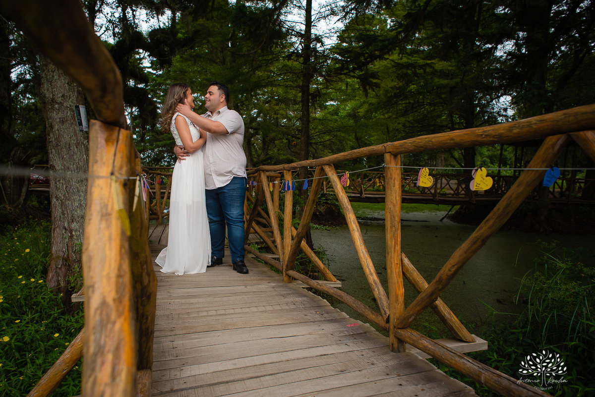 Silvana e Raul - Casamento - Matrimônio - Ensaio Externo - Ensaio Pré-Casamento - Parque Stone Land - Casal Feliz - Escolha Mútua - Eternos Namorados - Natureza - Dia do Sim - Troca de Alianças - Pelotas - RS - Antonio Rocha - @antoniorochafotografias